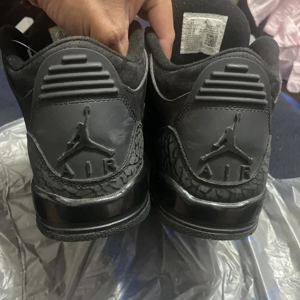 Air Jordan 3 Black Cat GS Size 6Y 2025 Used